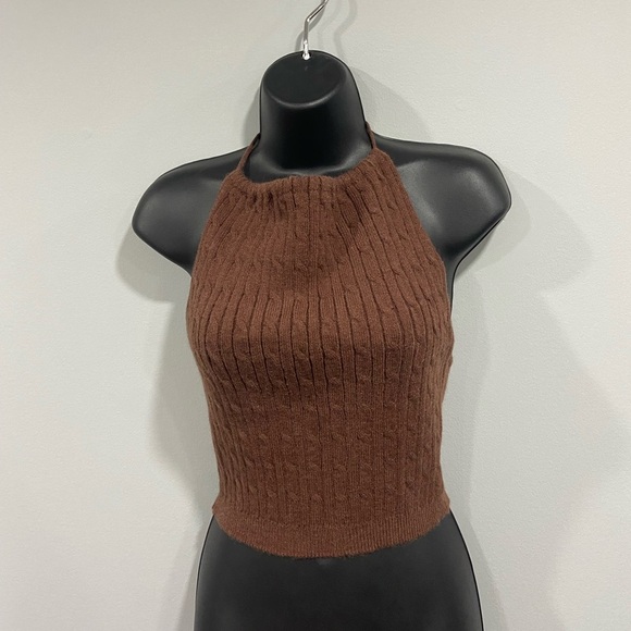 Cable Knit Halter Tie Tank - Picture 4 of 7